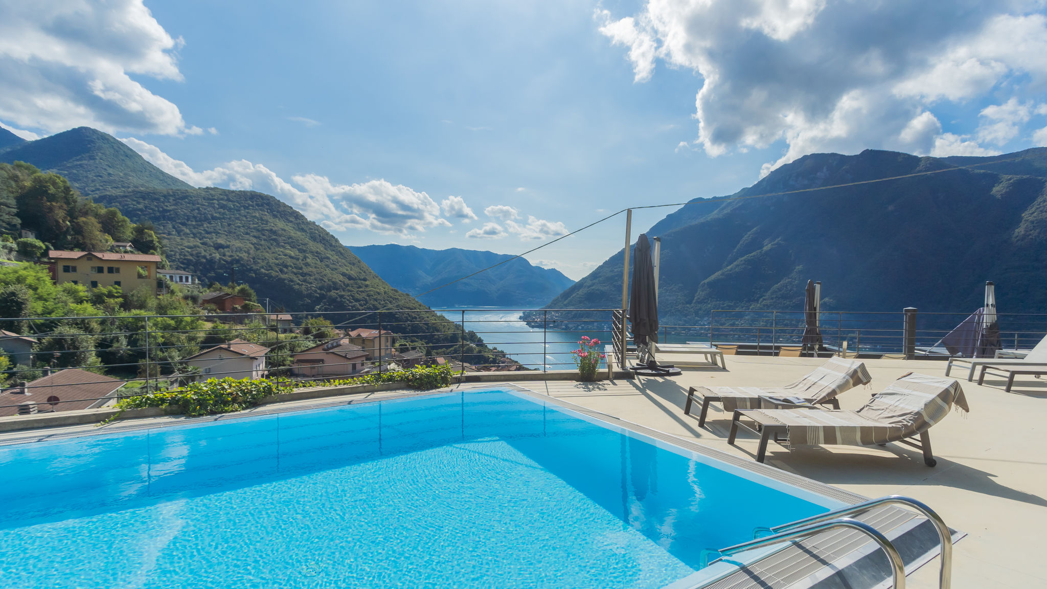 Italianway Nesso Residenza Maxim with pool