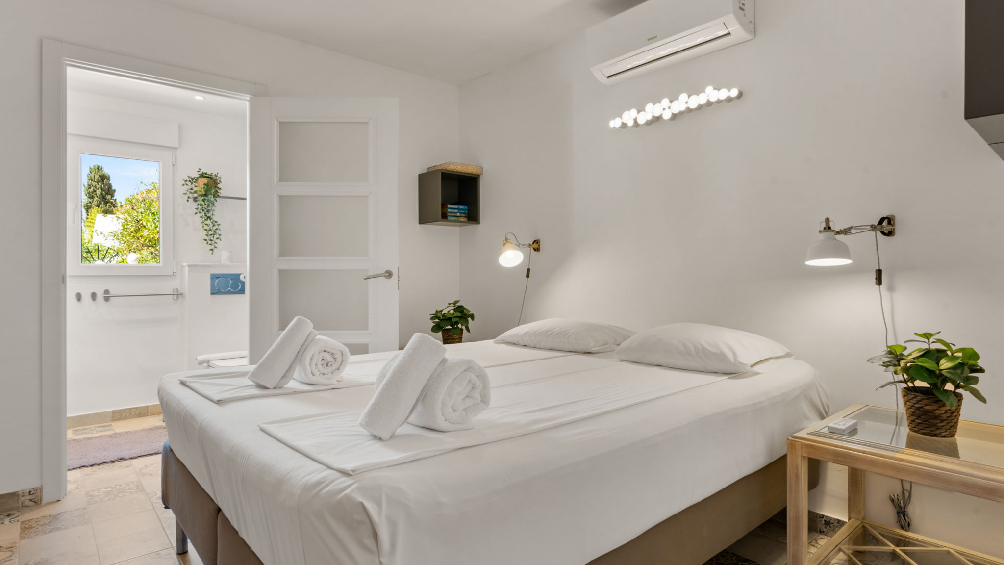 Costarentals Torremolinos Family apartment in Benalmadena with pool by Costarentals - Ref 218
