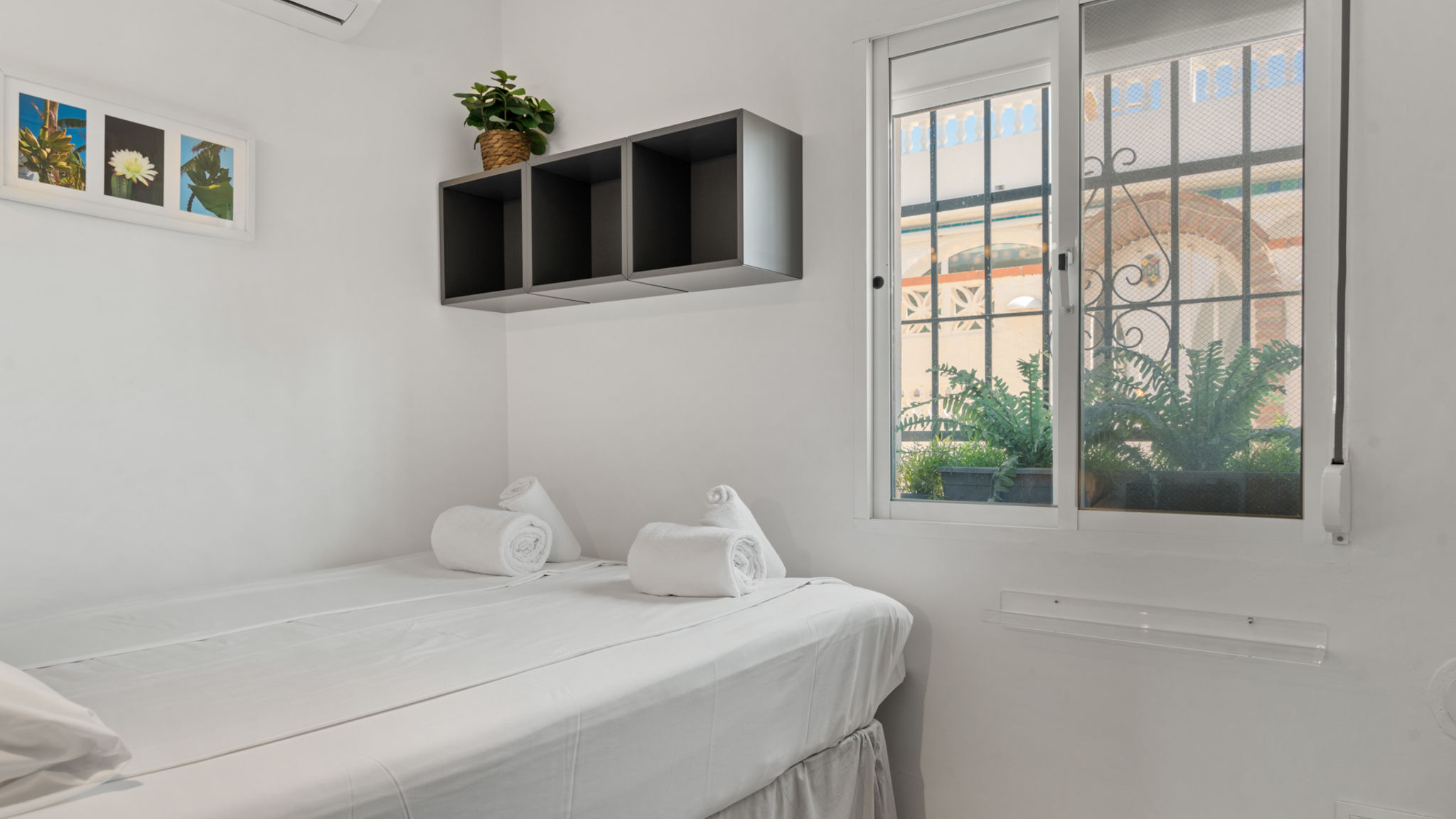 Costarentals Torremolinos Family apartment in Benalmadena with pool by Costarentals - Ref 218