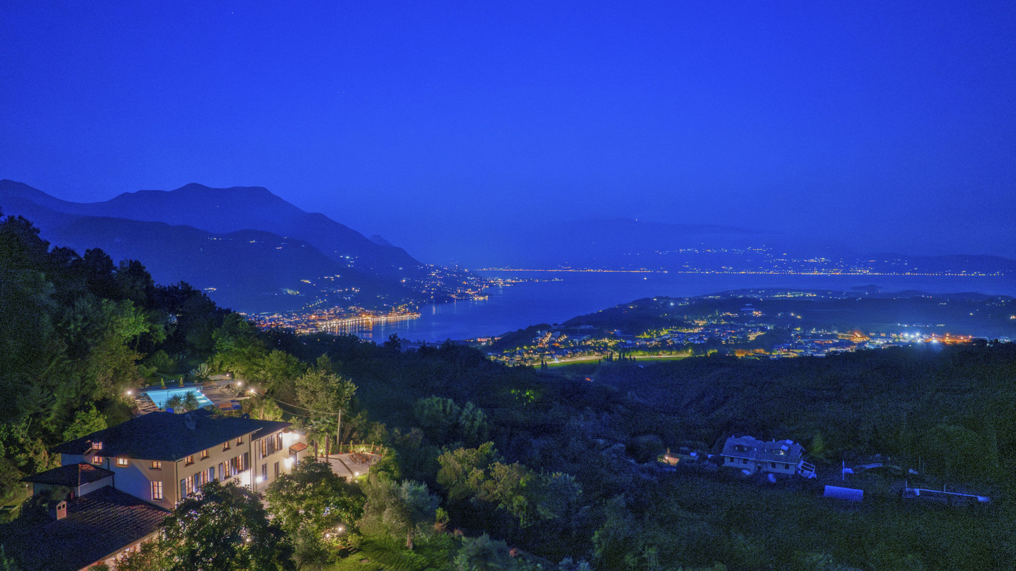 Italianway Salò Tenuta Navelli 12+2