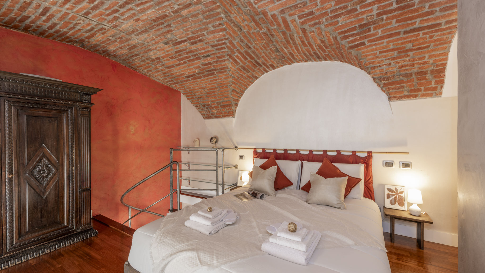Italianway Milano San Babila luxury Suite - 7Sundays