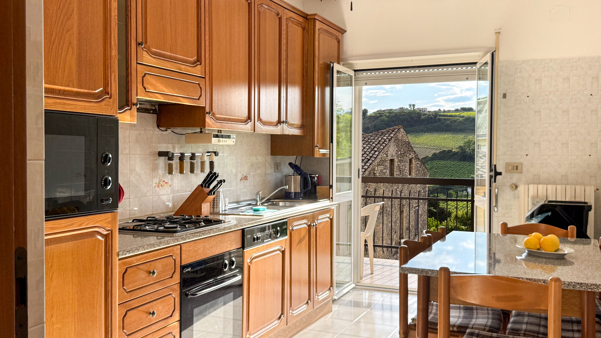 Italianway San Vito Chietino Mare, Monti e Limoni