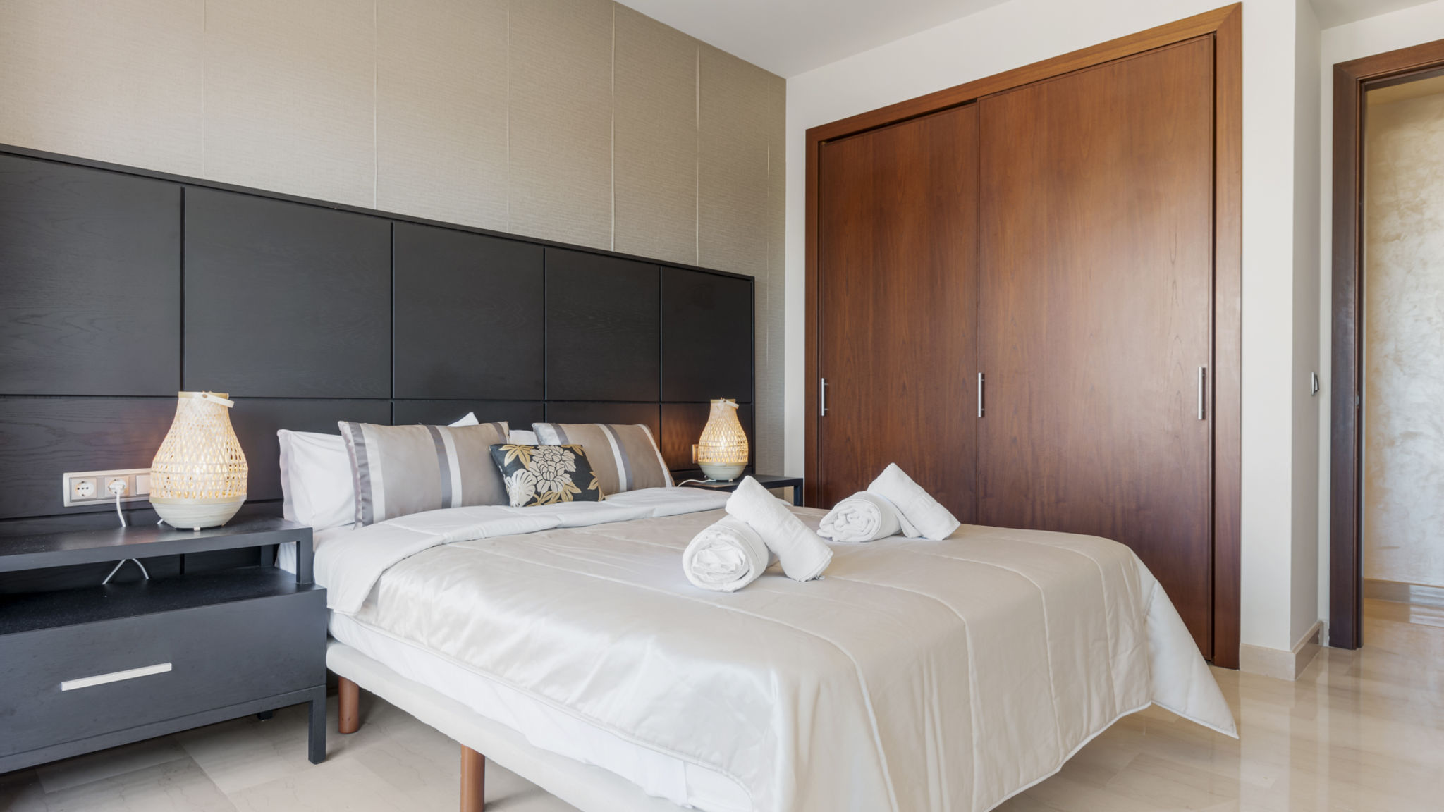 Costarentals Marbella Stylish apartment with pool in Marbella by Costarentals - Ref M51