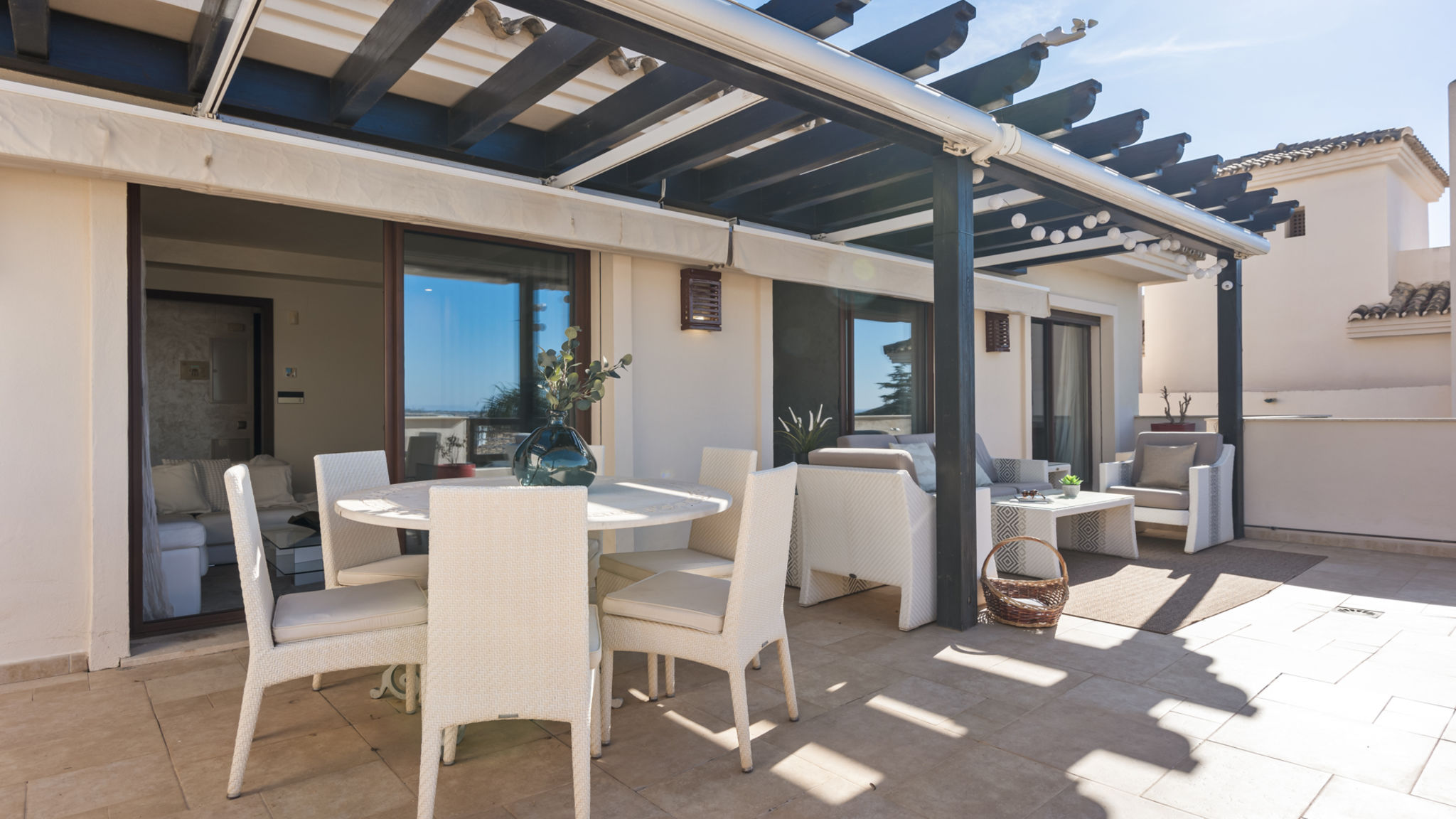 Costarentals Marbella Stylish apartment with pool in Marbella by Costarentals - Ref M51