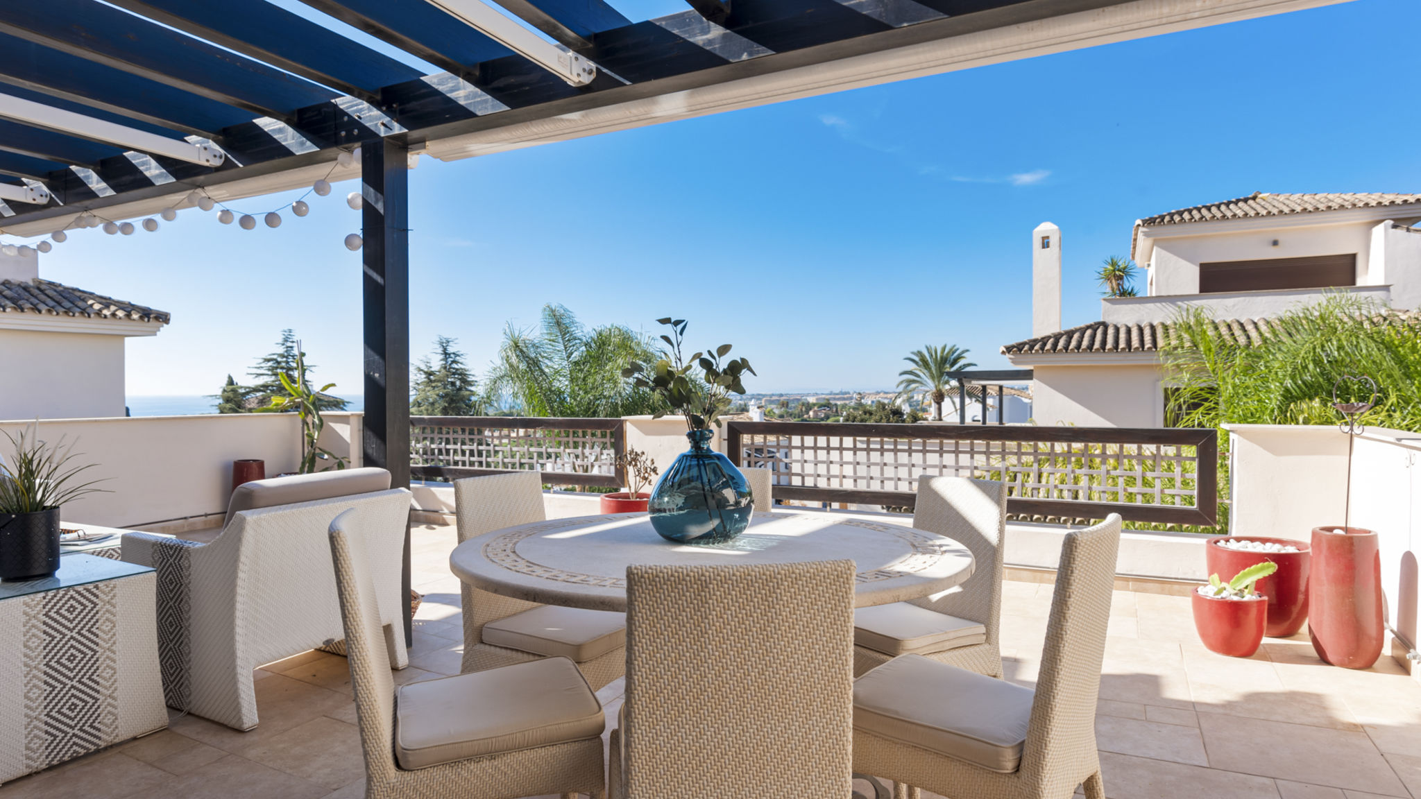 Costarentals Marbella Stylish apartment with pool in Marbella by Costarentals - Ref M51