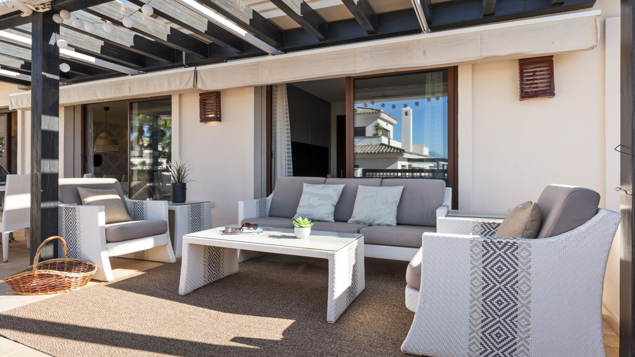 Costarentals Marbella Stylish apartment with pool in Marbella by Costarentals - Ref M51