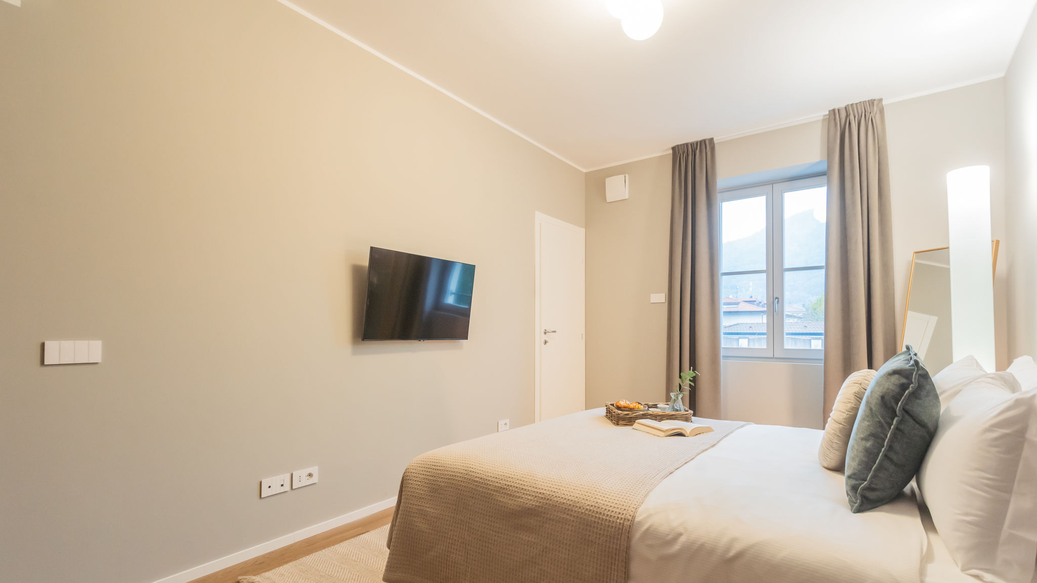 Italianway Como V. Suite on Lake Como