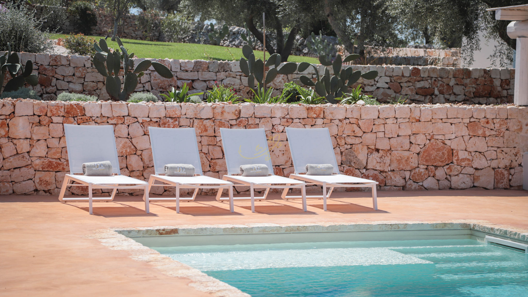 Trulli e Dimore Property Management Ostuni TD Lamiamola Stylish Trulli & Lamie with Pool