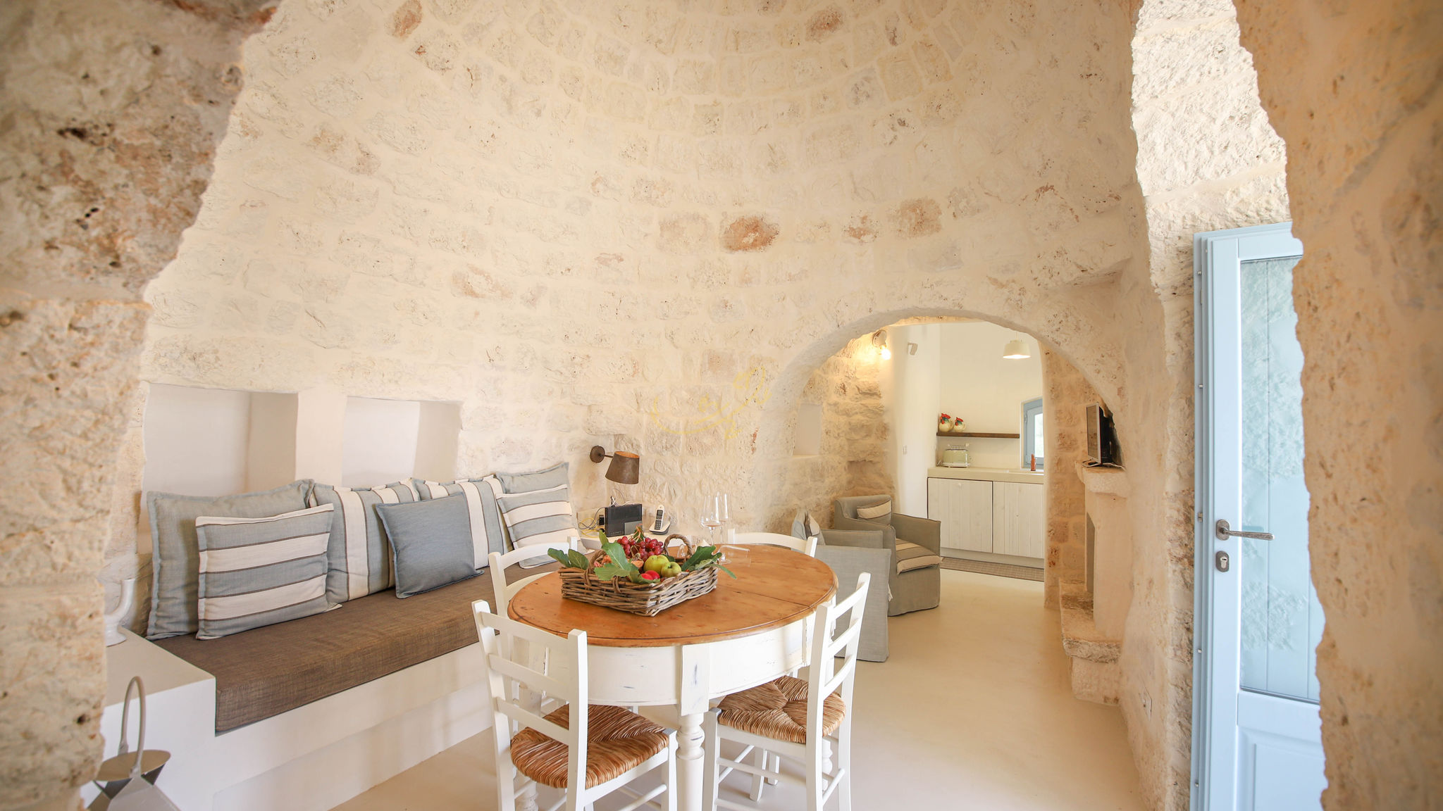 Trulli e Dimore Property Management Ostuni TD Lamiamola Stylish Trulli & Lamie with Pool