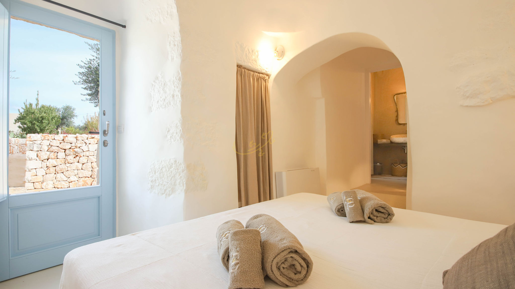 Trulli e Dimore Property Management Ostuni TD Lamiamola Stylish Trulli & Lamie with Pool