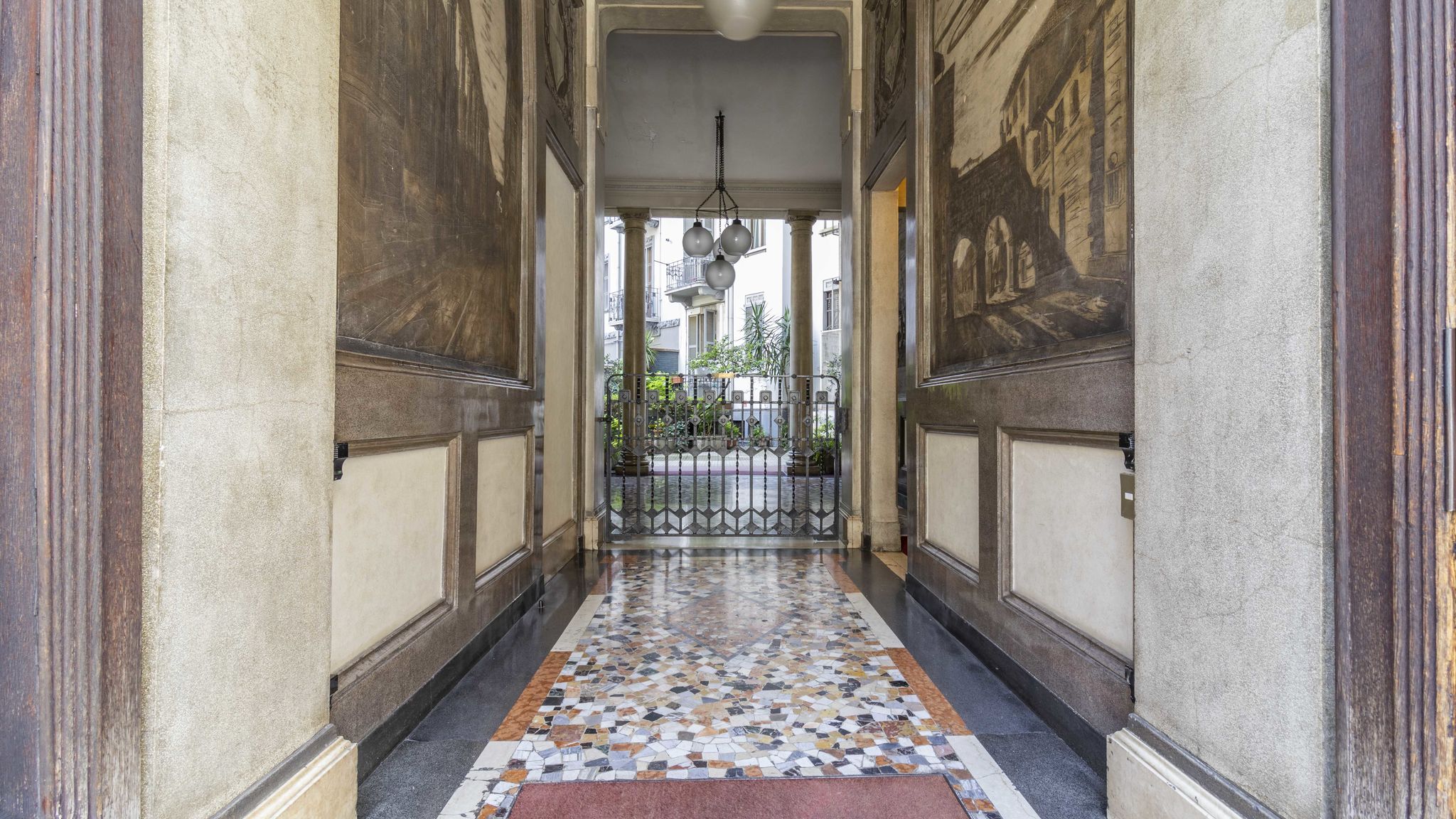 Italianway Milano Stradivarius House