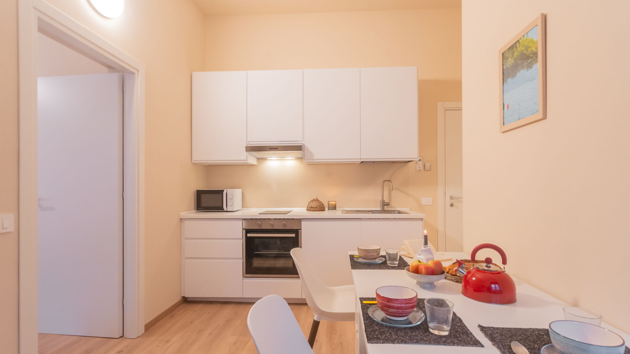 RentAllComo Como Breva Apartment nearby Como S.G. Train Station