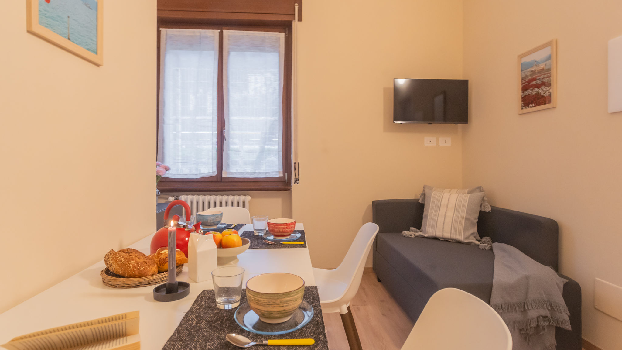 RentAllComo Como Breva Apartment nearby Como S.G. Train Station