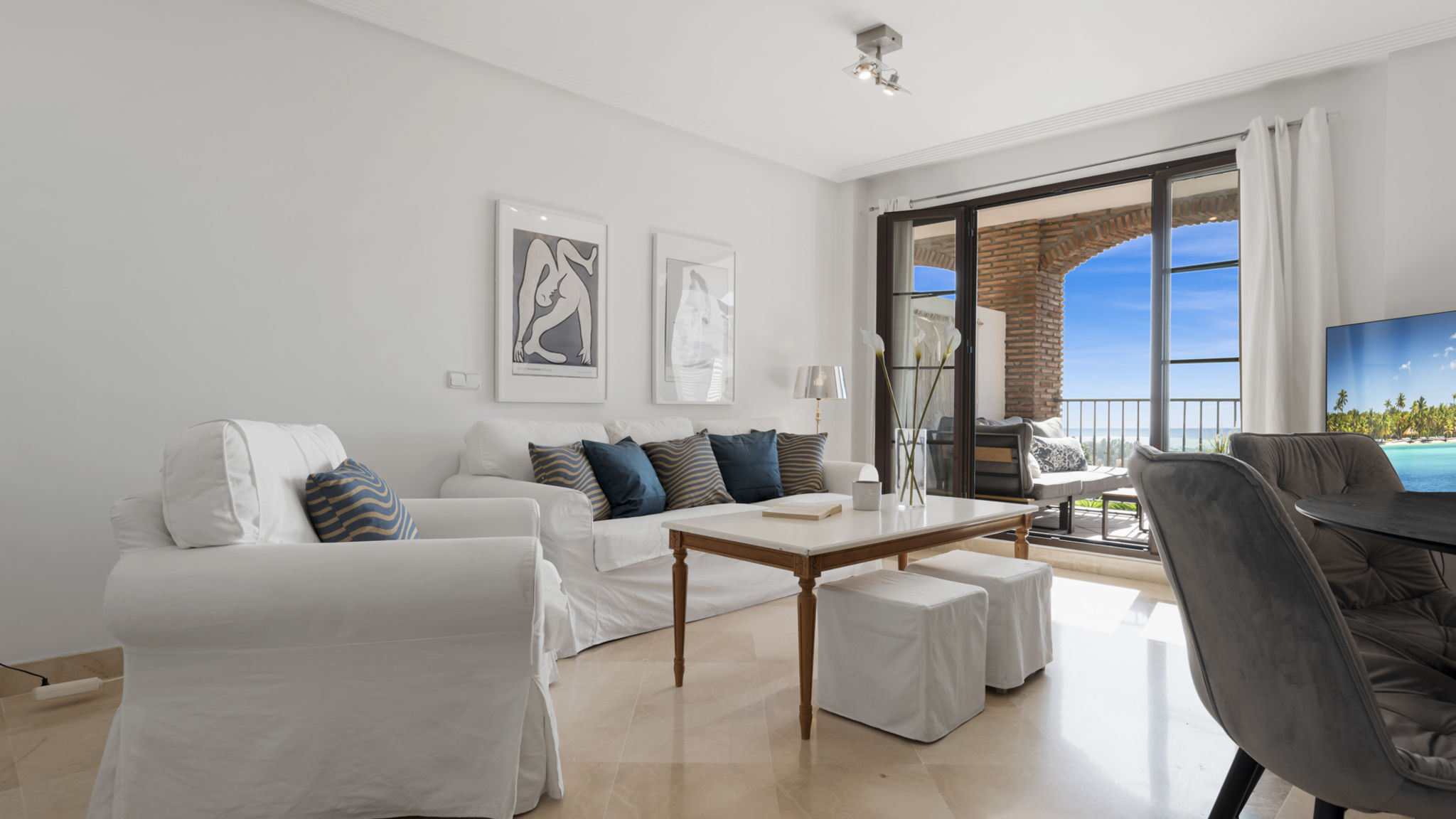 Costarentals Benahavís Los Arqueros sunny balcony with pool by Costarentals - Ref M52