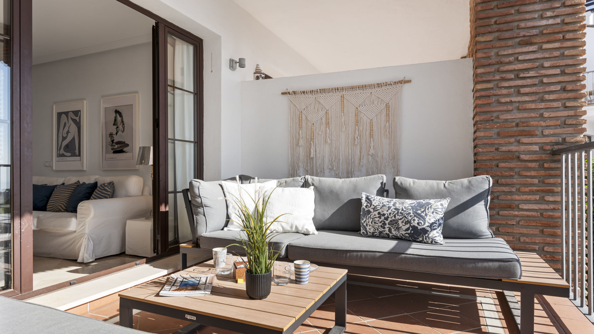 Costarentals Benahavís Los Arqueros sunny balcony with pool by Costarentals - Ref M52