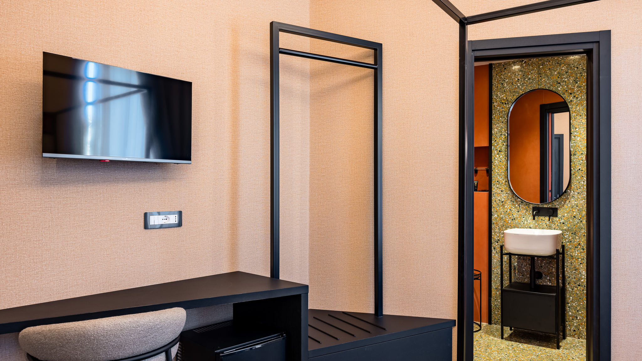 Napoliapartments.it (per Apt commercializzati) Napoli Capuana15 - Rosso Pompei