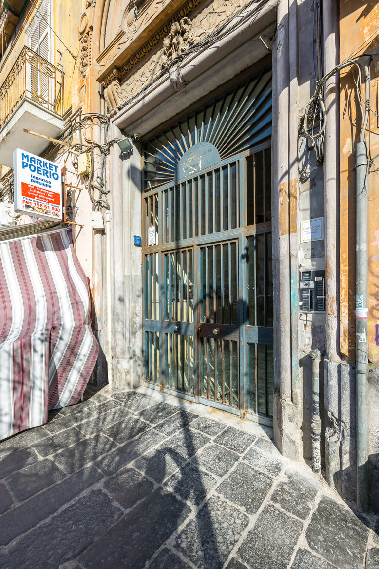 Napoliapartments.it (per Apt commercializzati) Napoli Capuana15 - Grigio Vesuvio