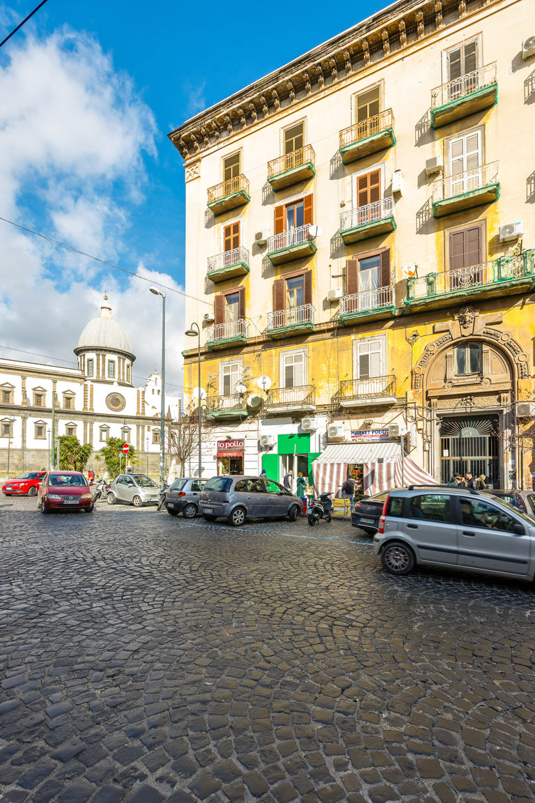 Napoliapartments.it (per Apt commercializzati) Napoli Capuana15 - Giallo Napoli