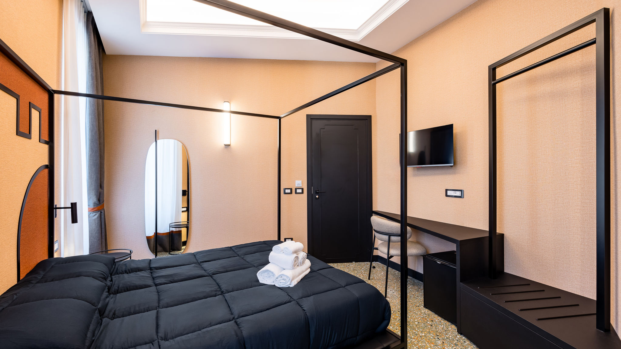 Napoliapartments.it (per Apt commercializzati) Napoli Capuana15 - Rosso Pompei