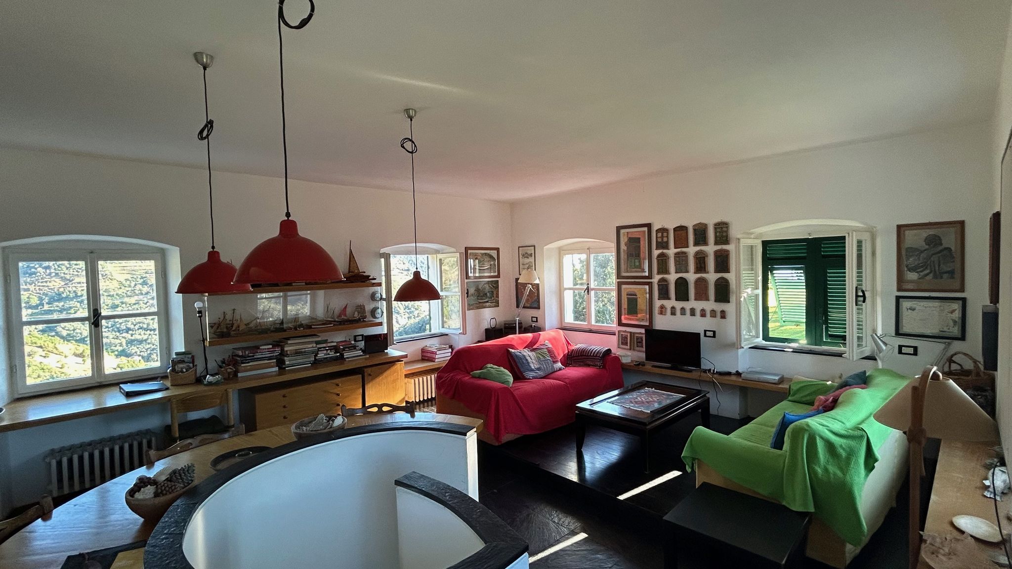 Italianway Monterosso al Mare Historical Villa 'The Birdhouse' with Garden and Views