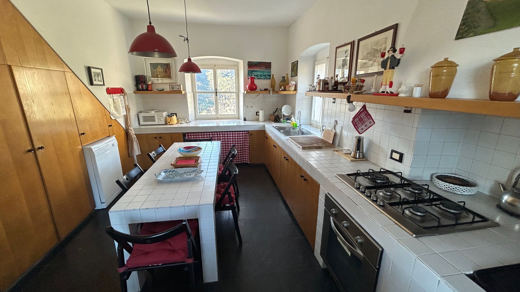 Italianway Monterosso al Mare Historical Villa 'The Birdhouse' with Garden and Views