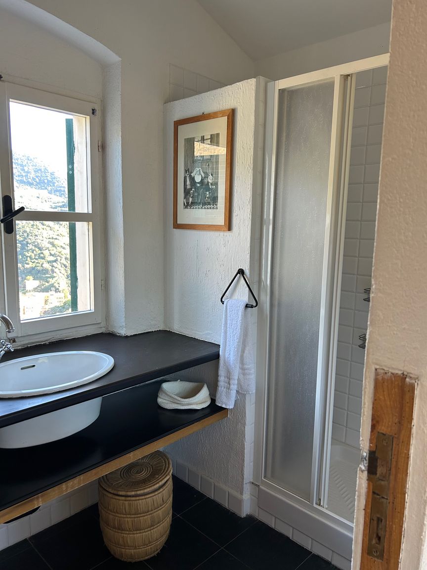 Italianway Monterosso al Mare Historical Villa 'The Birdhouse' with Garden and Views