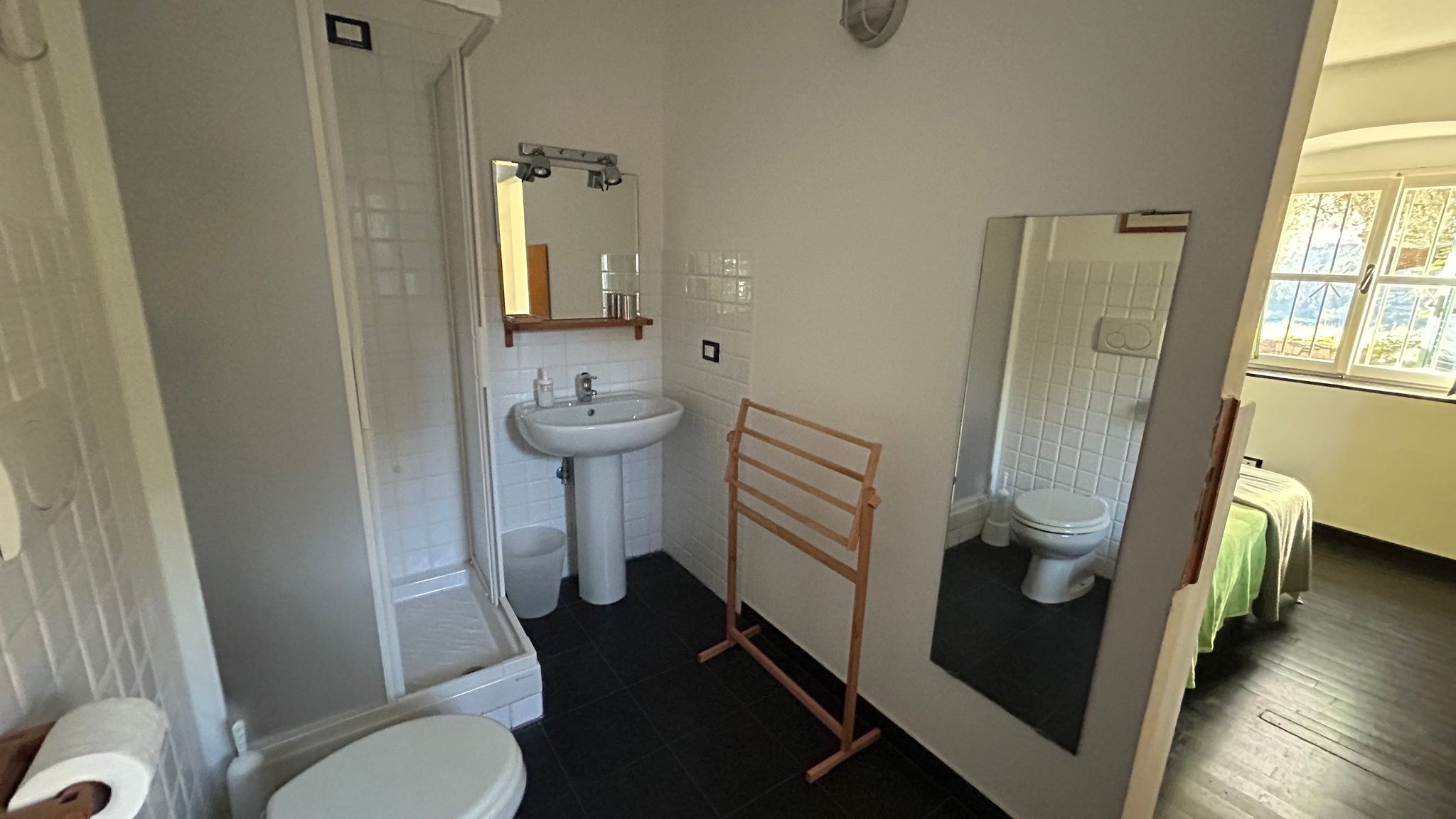 Italianway Monterosso al Mare Historical Villa 'The Birdhouse' with Garden and Views