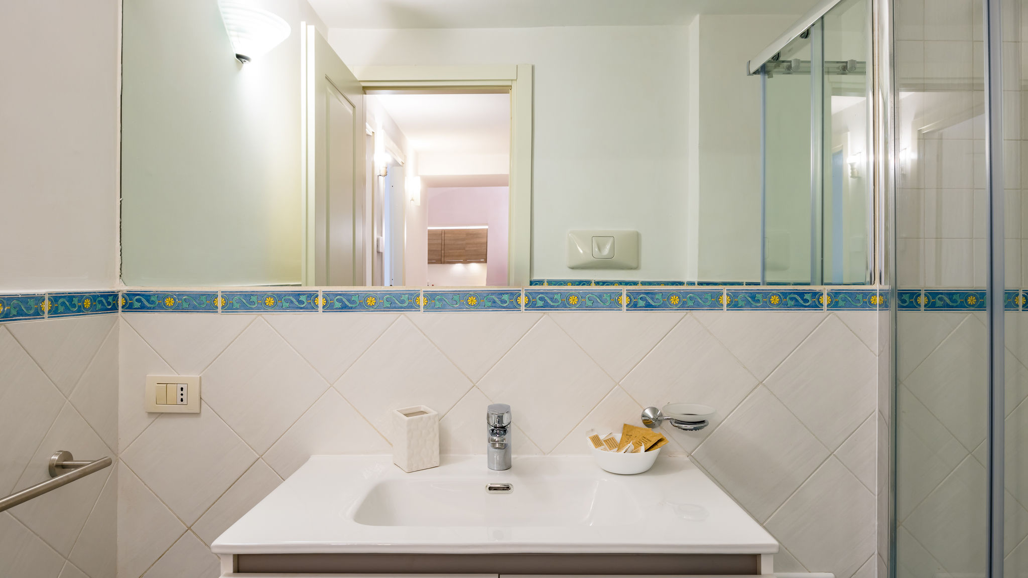 Italianway Napoli Materdei Beautiful Terrace by NapoliApartments