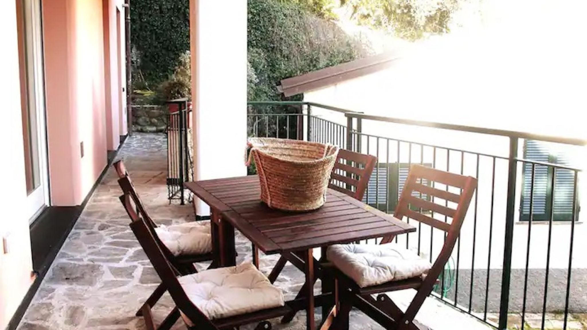 Italianway Monterosso al Mare Serena's Beach Side Apt with Parking and A/C