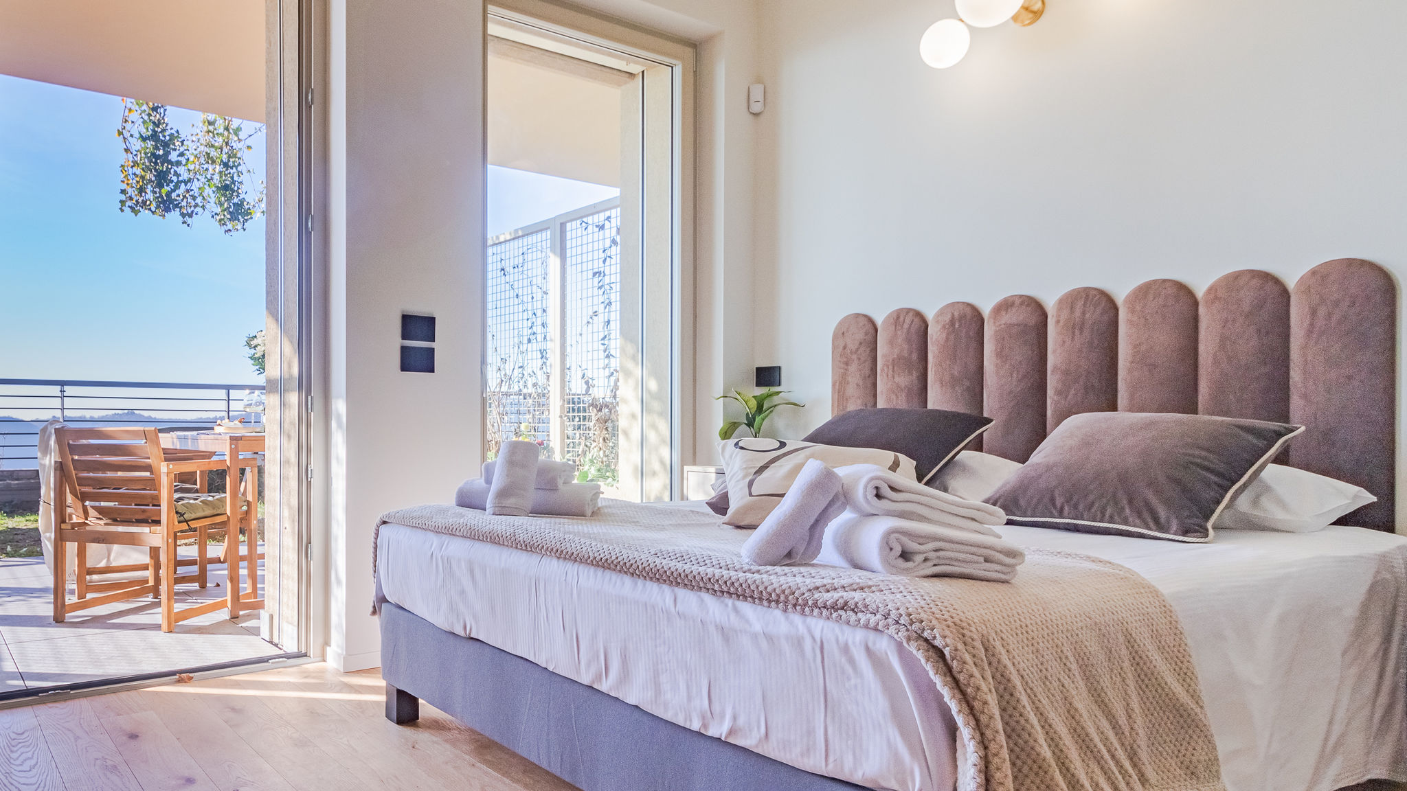 Italianway Como Aurora Apartment by Rent All Como