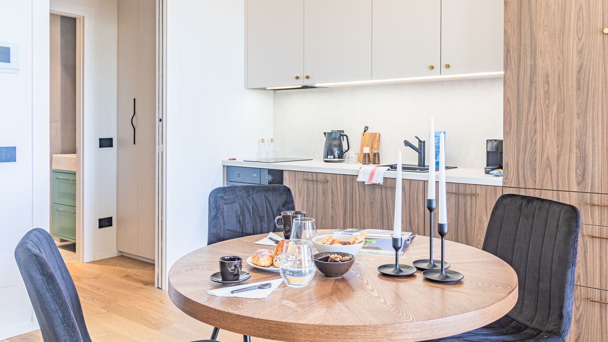 Italianway Como Aurora Apartment by Rent All Como