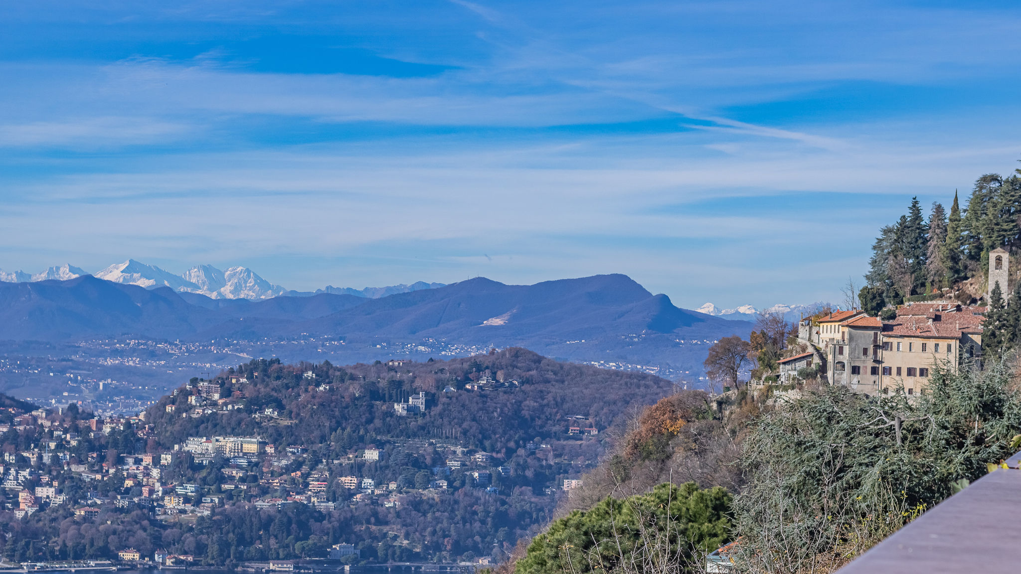 Italianway Como Aurora Apartment by Rent All Como