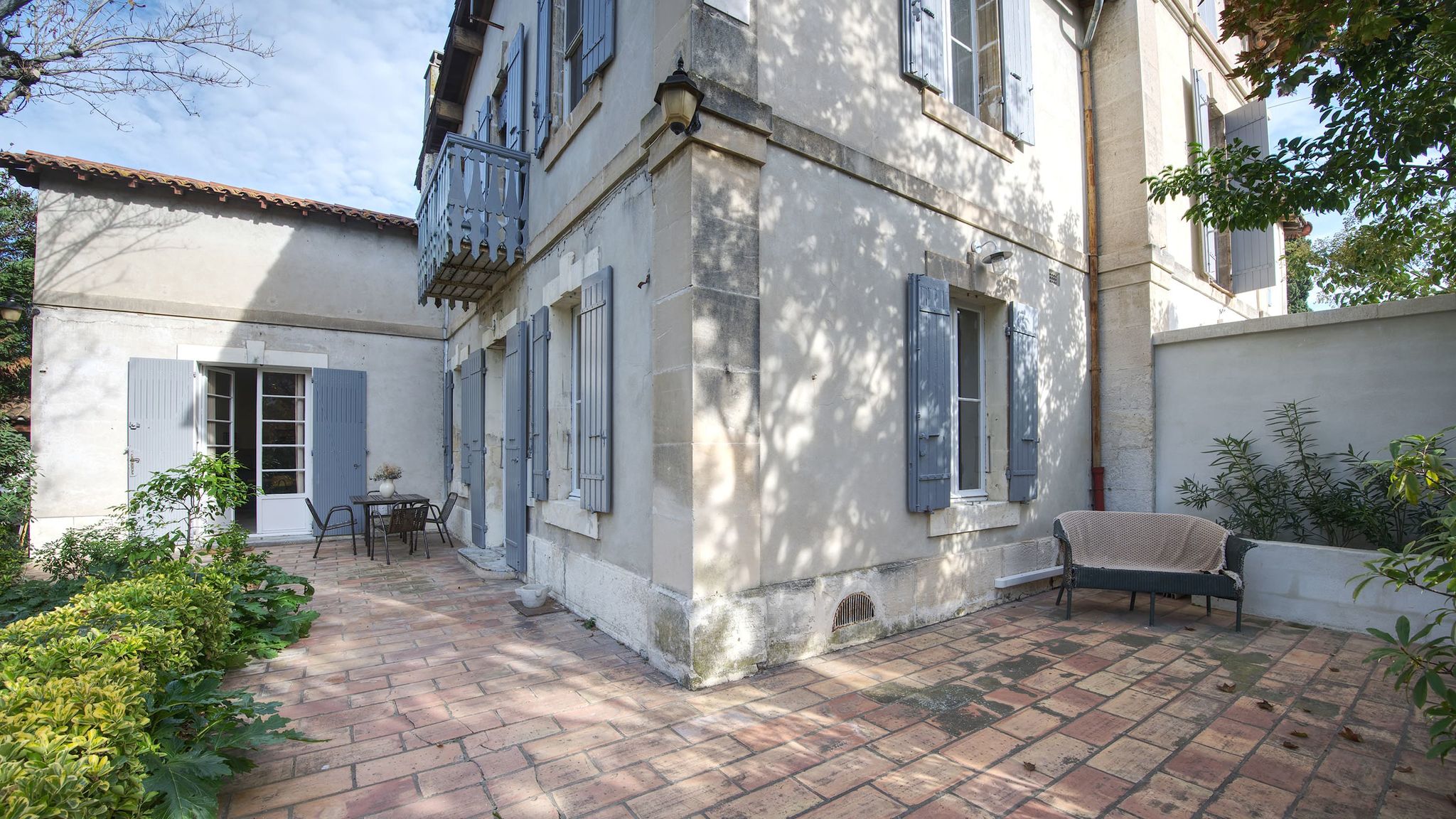 Italianway Arles Hirondelle