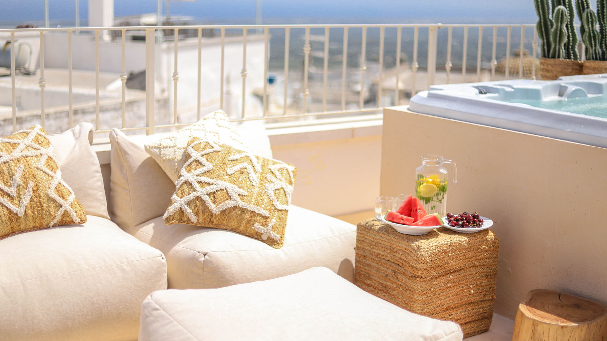 Italianway Ostuni TD Terrazze di Carole Panoramic Terrace & Jacuzzi