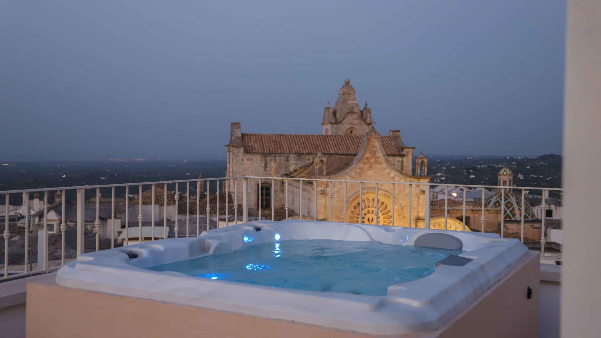 Italianway Ostuni TD Terrazze di Carole Panoramic Terrace & Jacuzzi