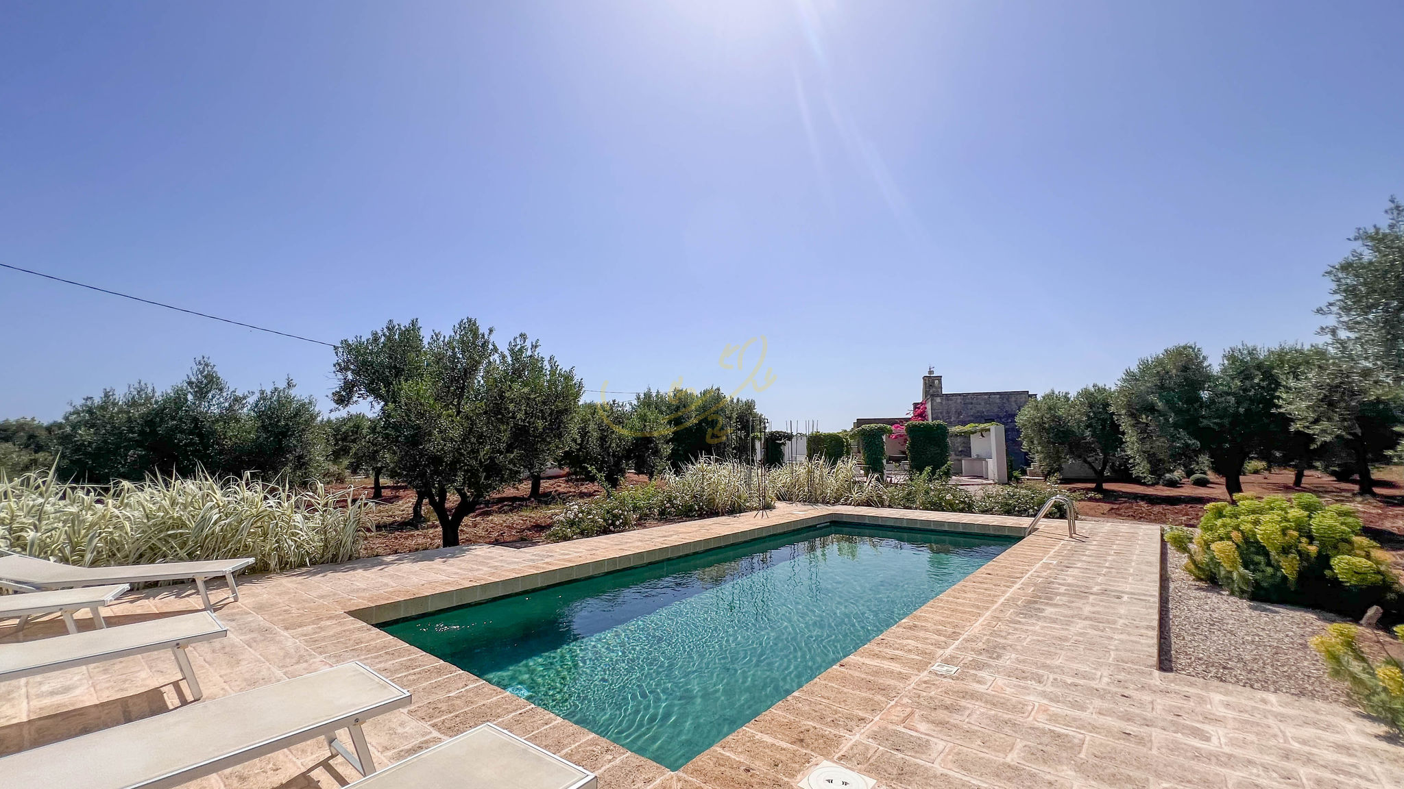 Italianway Fasano TD Torretta Macramè amid the Mediterranean scrub