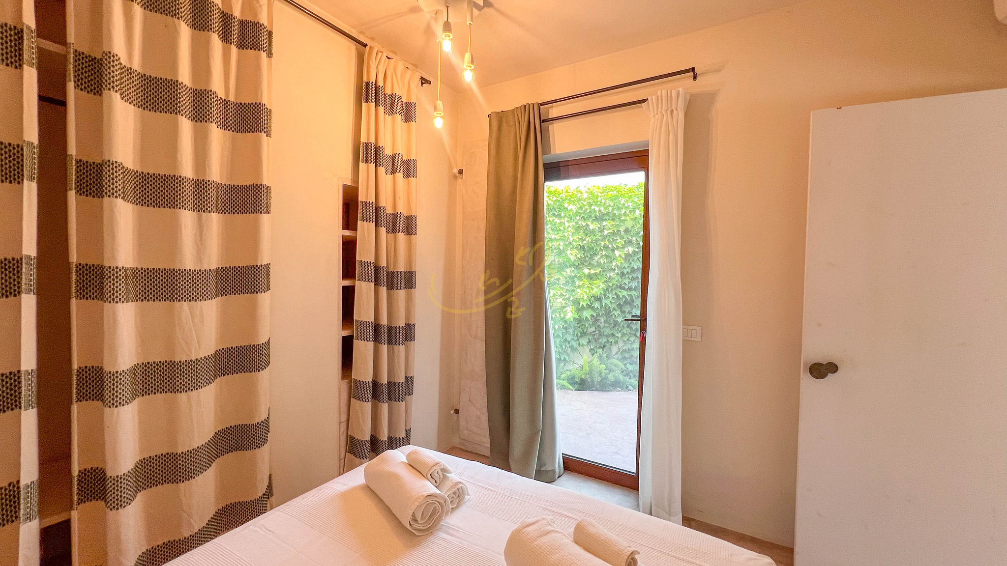 Italianway Fasano TD Torretta Macramè amid the Mediterranean scrub