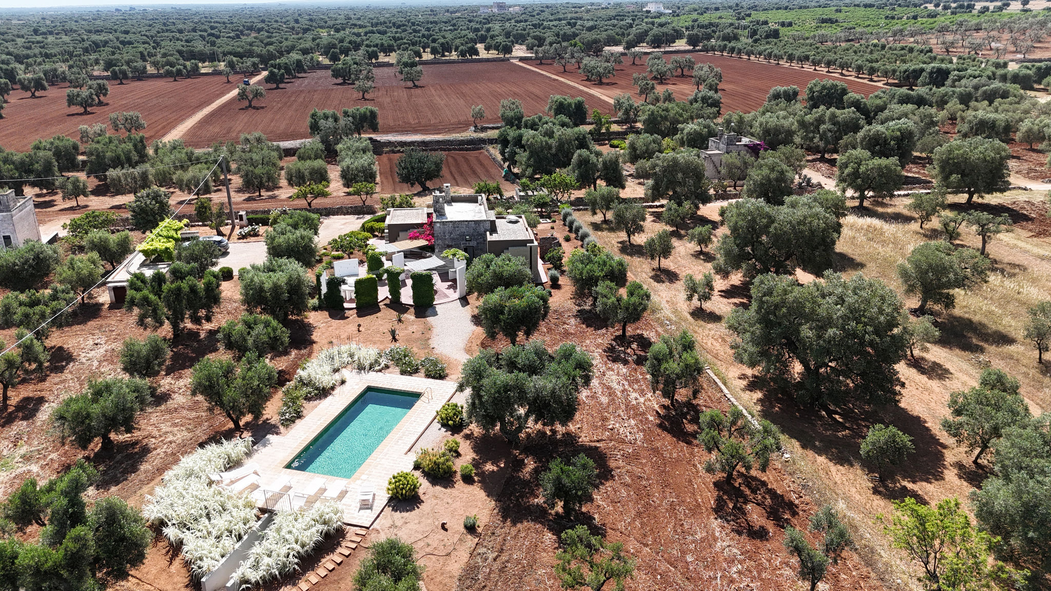 Italianway Fasano TD Torretta Macramè amid the Mediterranean scrub