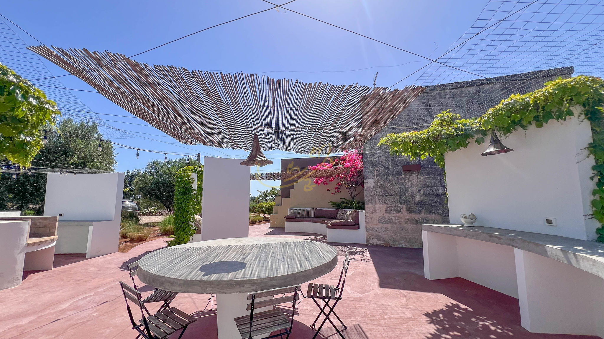 Italianway Fasano TD Torretta Macramè amid the Mediterranean scrub