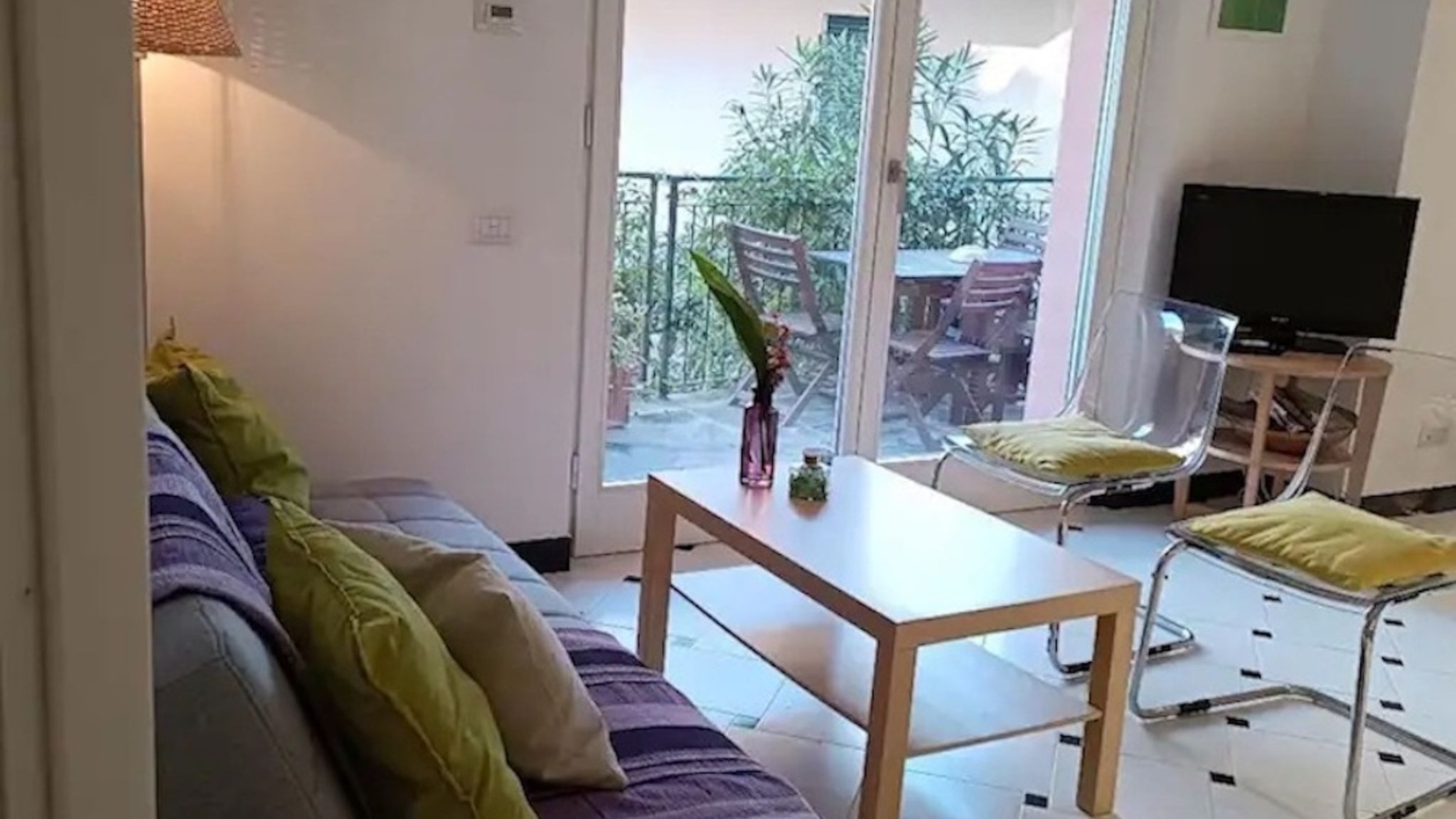 Italianway Monterosso al Mare Serena's Beach Side Apt with Parking and A/C