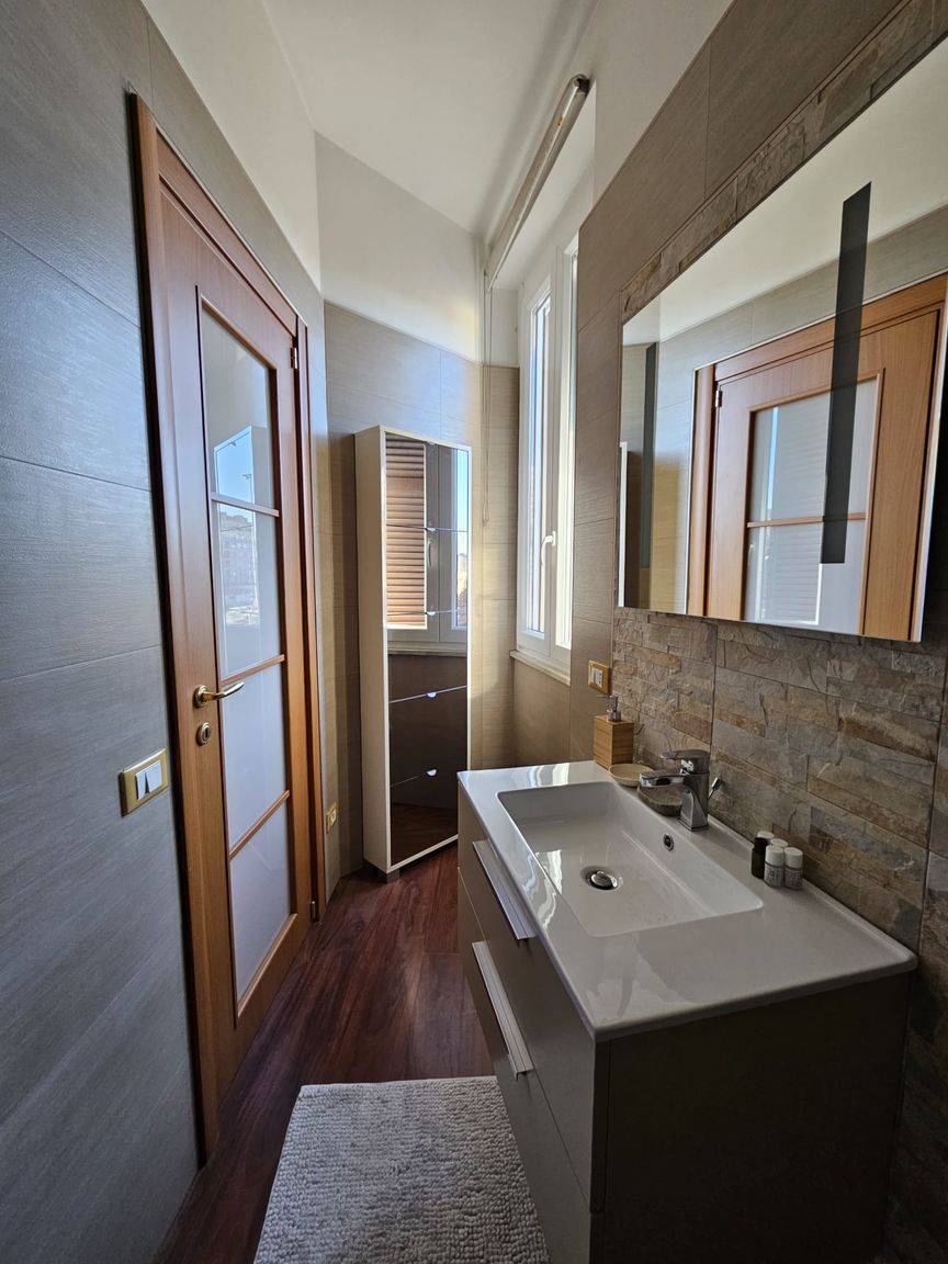 Italianway Roma Iulia Piramide Apartment