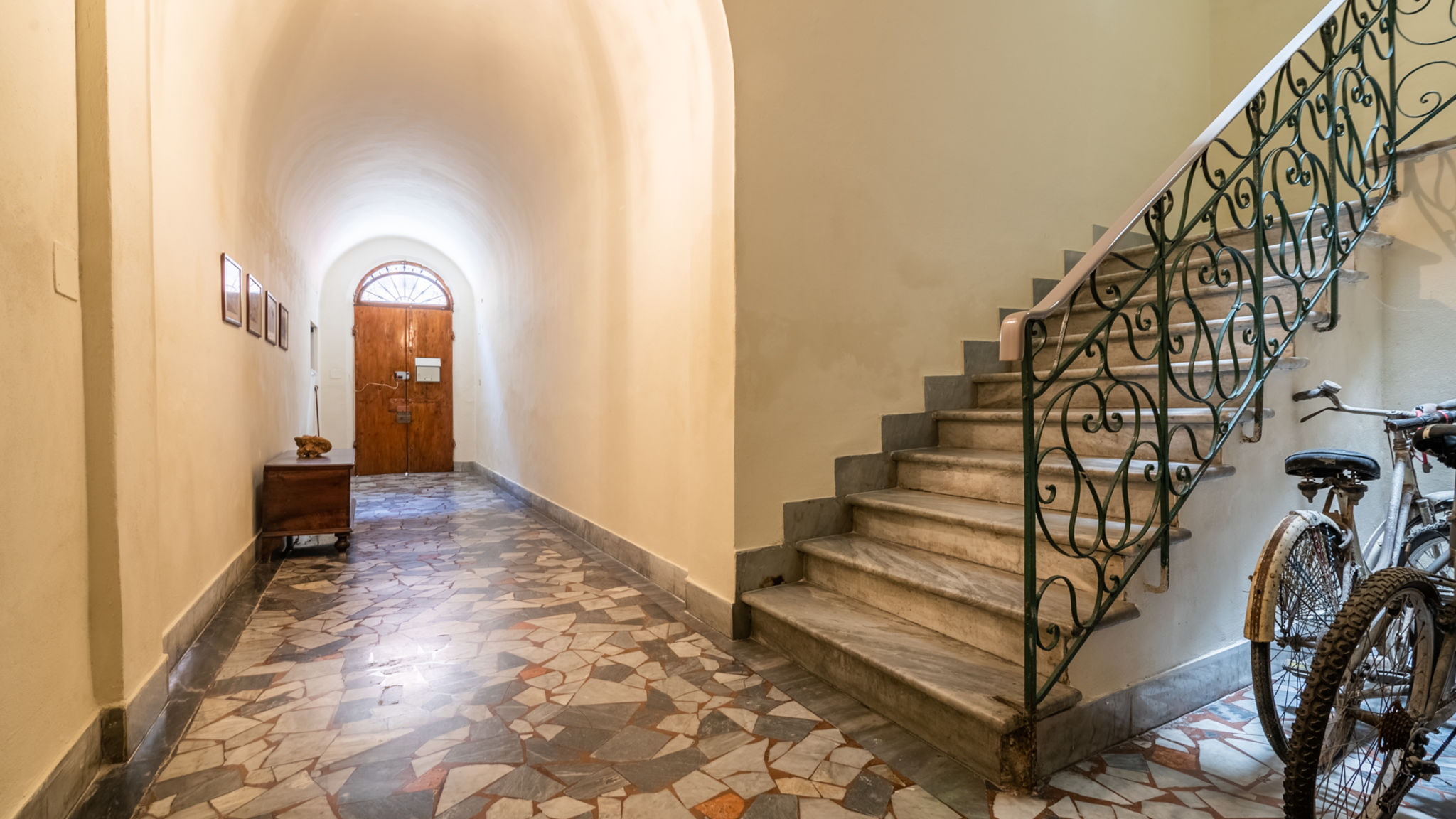 The Rose Apartment