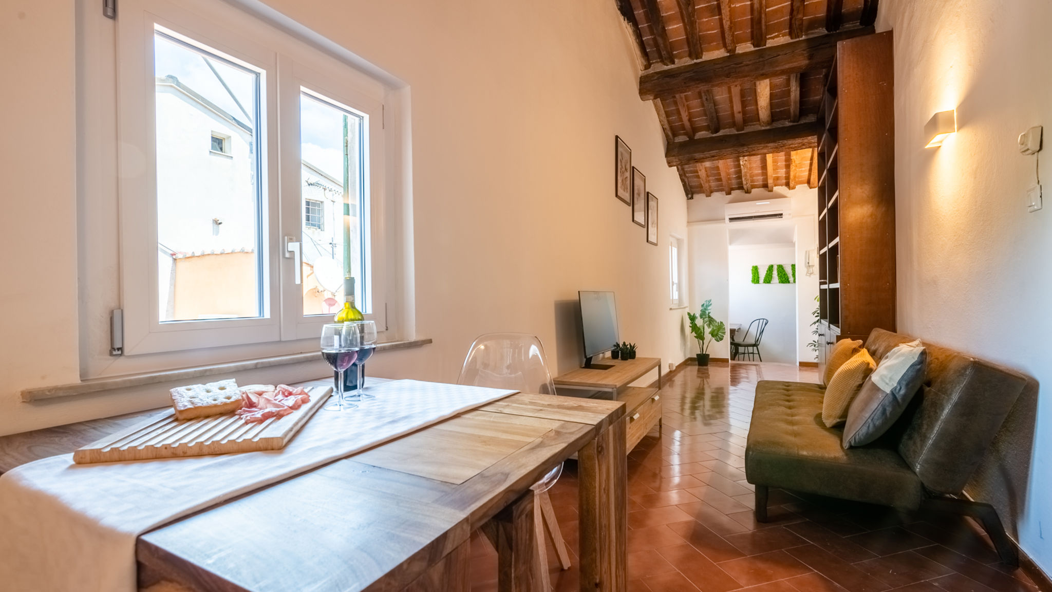 The Rose Apartment