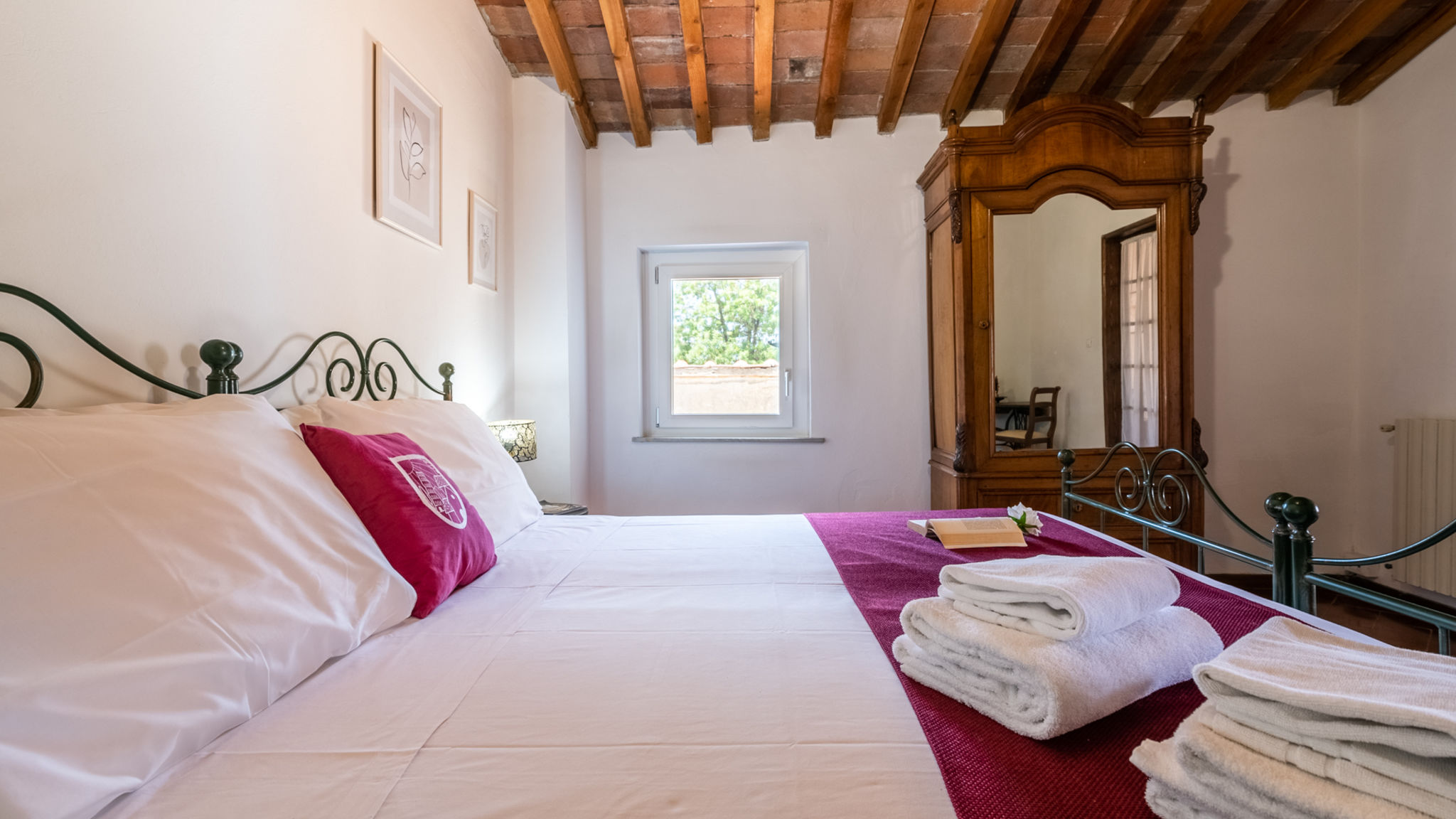 The Rose Apartment