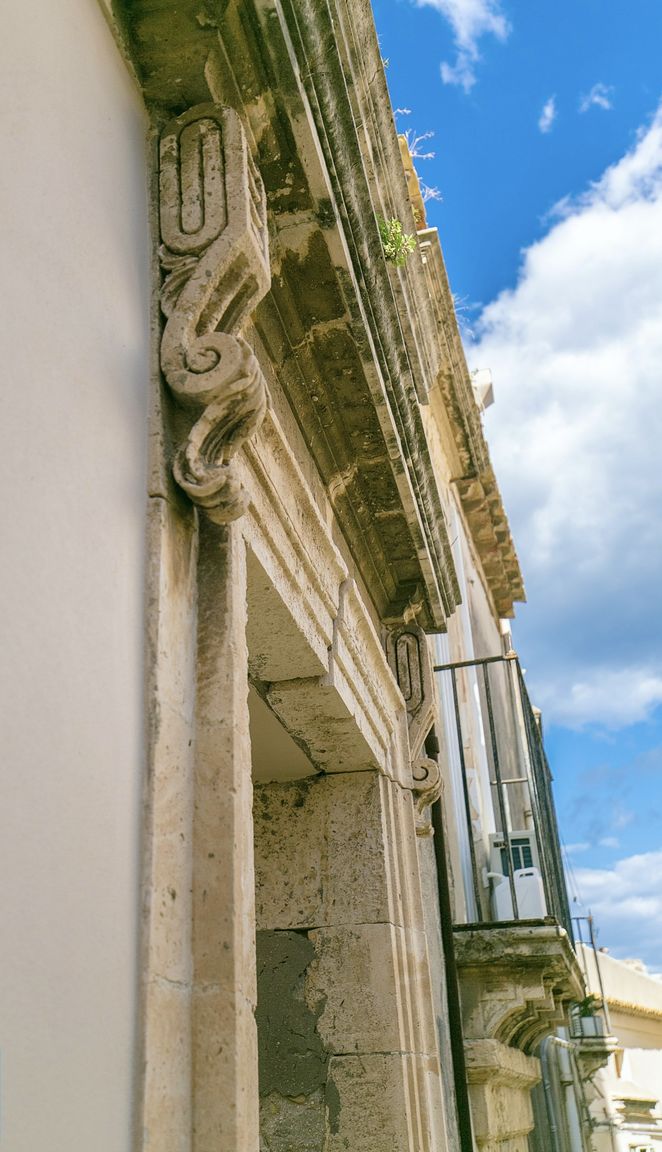 Italianway Siracusa Dione design apartments by Dimore in Sicily