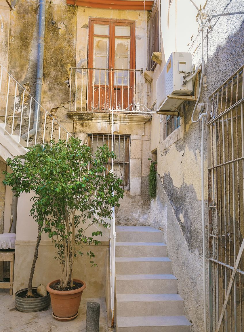 Italianway Siracusa Dione design apartments by Dimore in Sicily