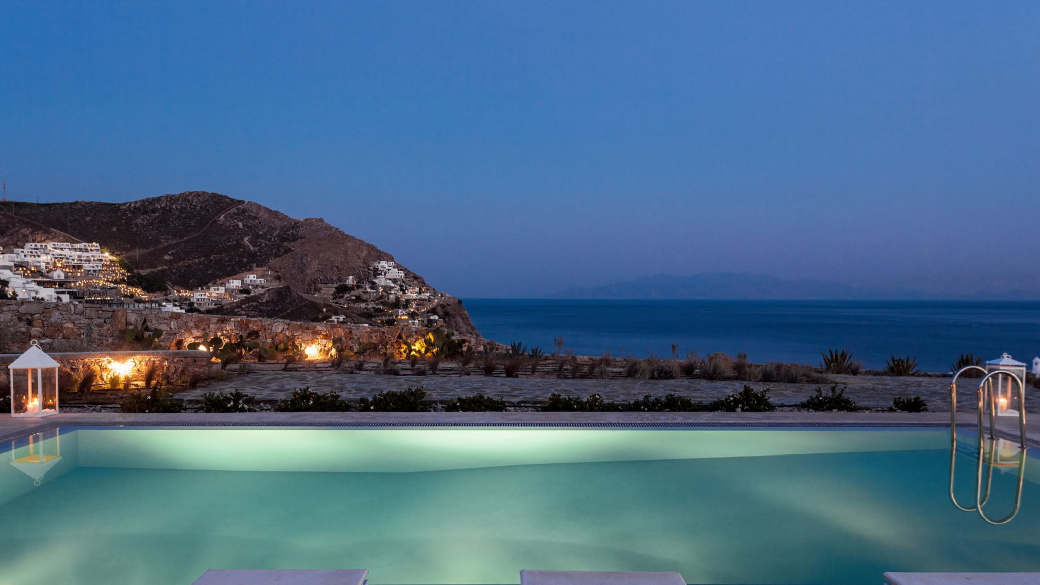 Italianway Mykonos Alexis