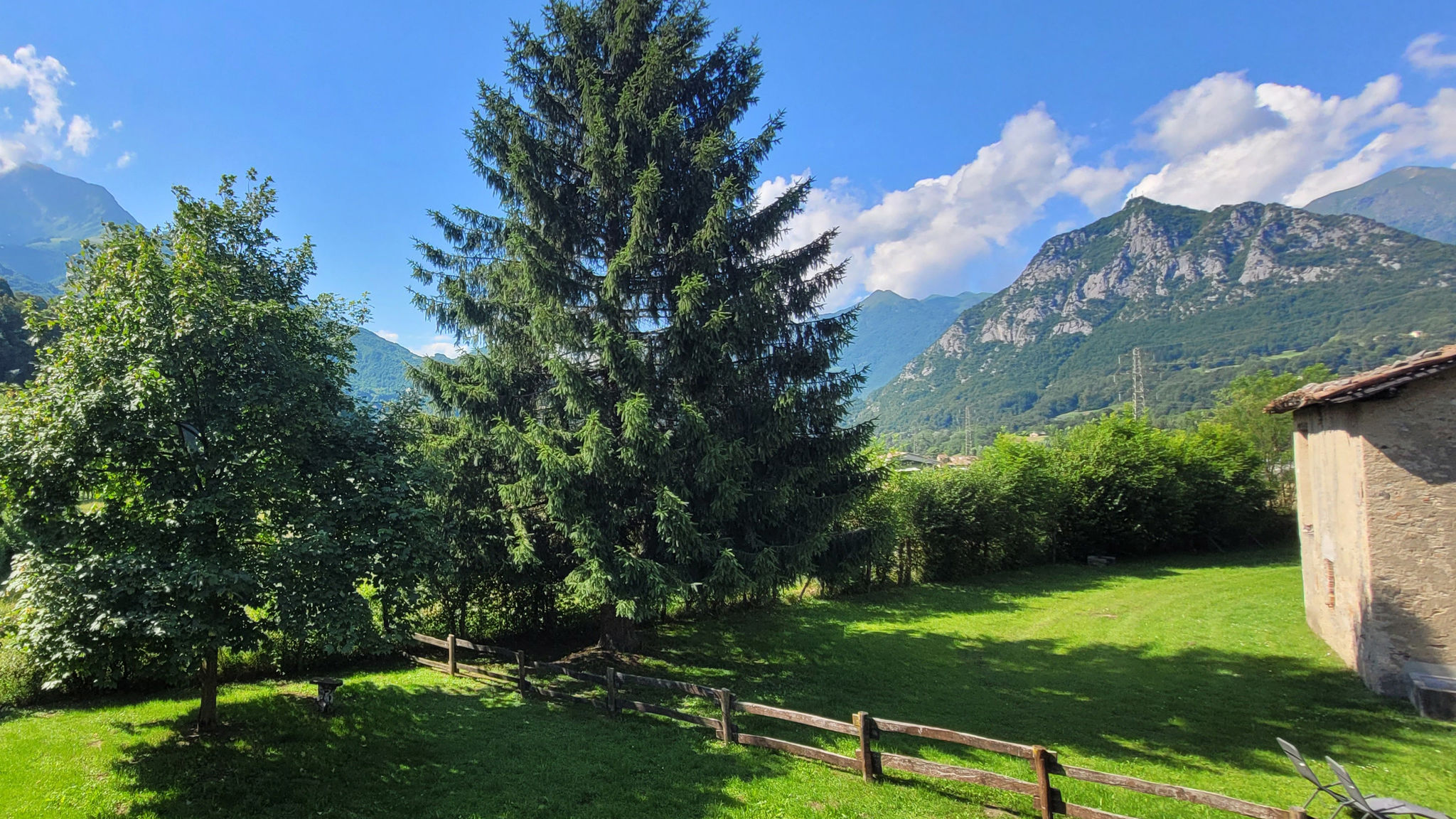 Italianway Barzio Il Giardino Segreto: Fieno