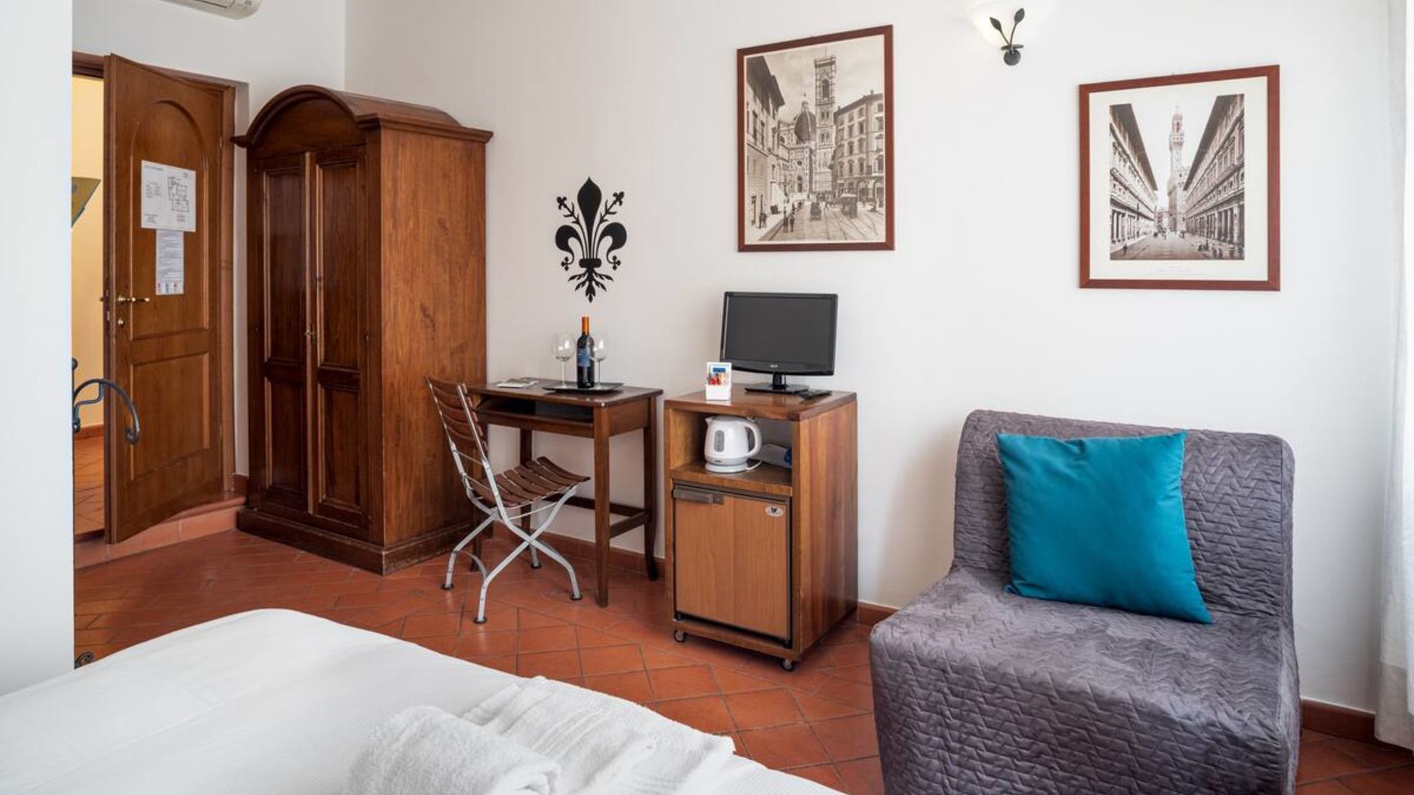 Italianway Firenze Antica Posta Triple Bedroom