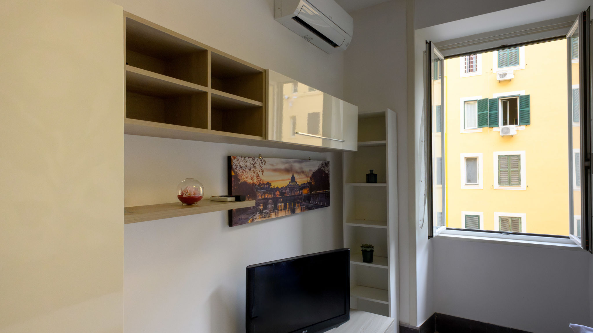 Italianway Roma Casa Mou